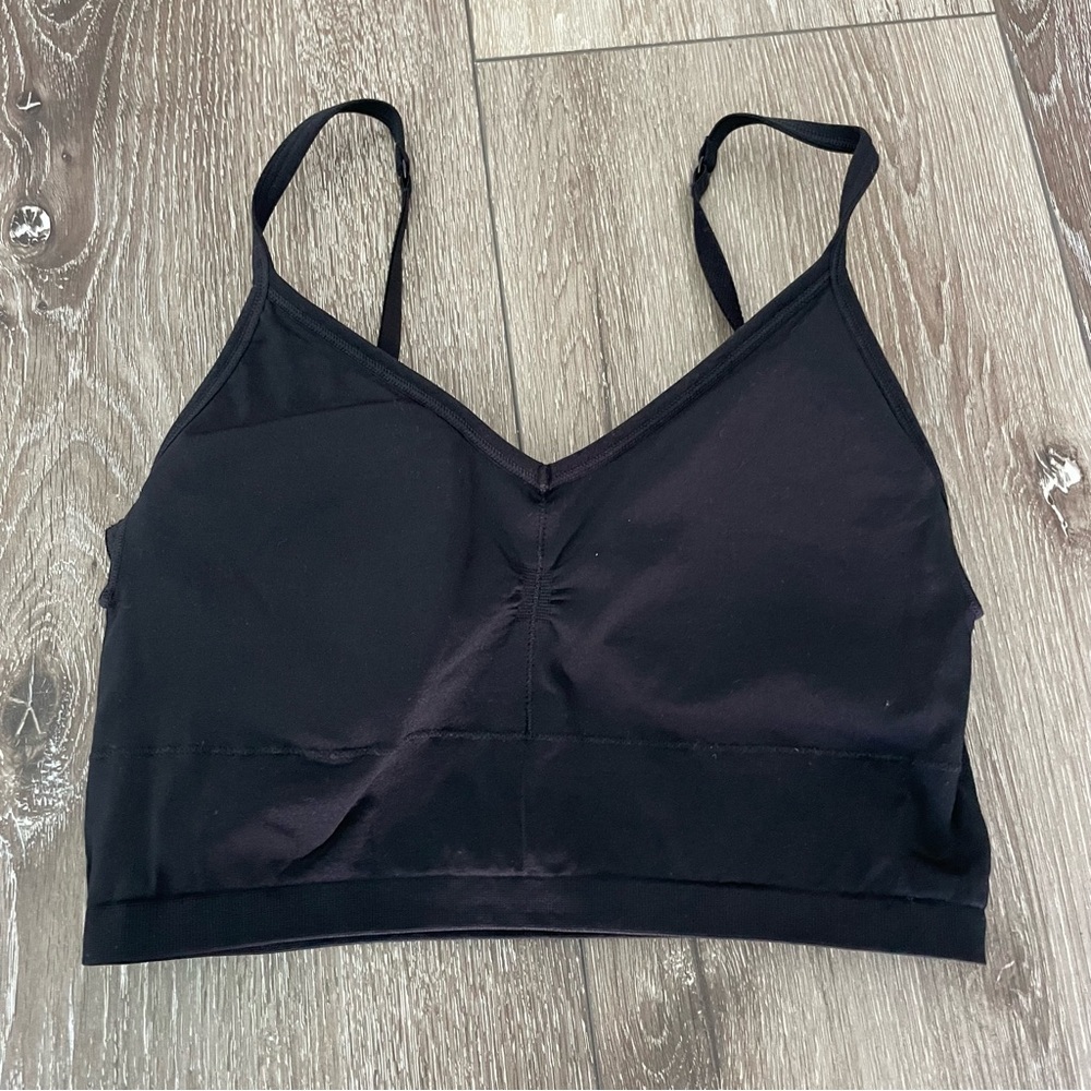 Fabletics Sync Seamless Bralette Black Size Medium - image 4